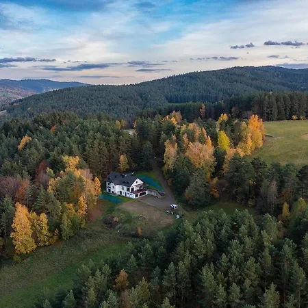 Villa Lesna *