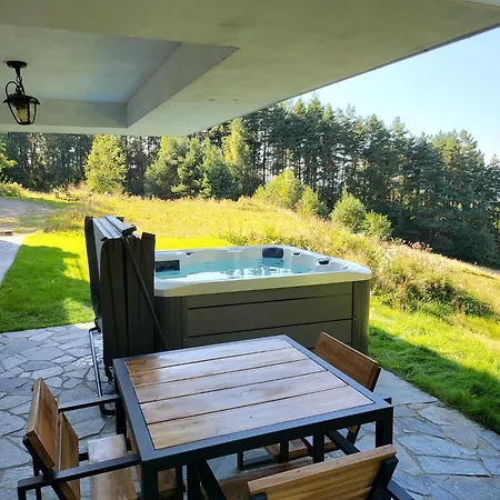 Lesna Villa *